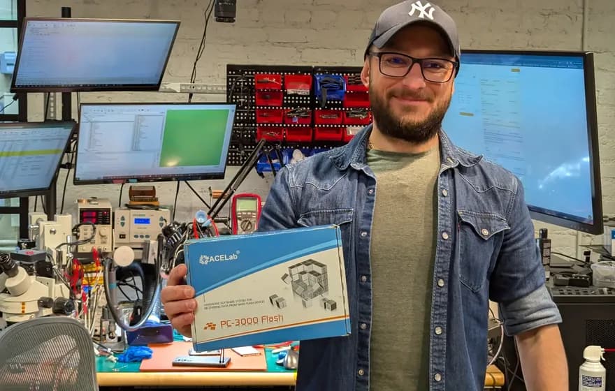 Lead technician Chris demonstrating the PC-3000 Flash data recovery system